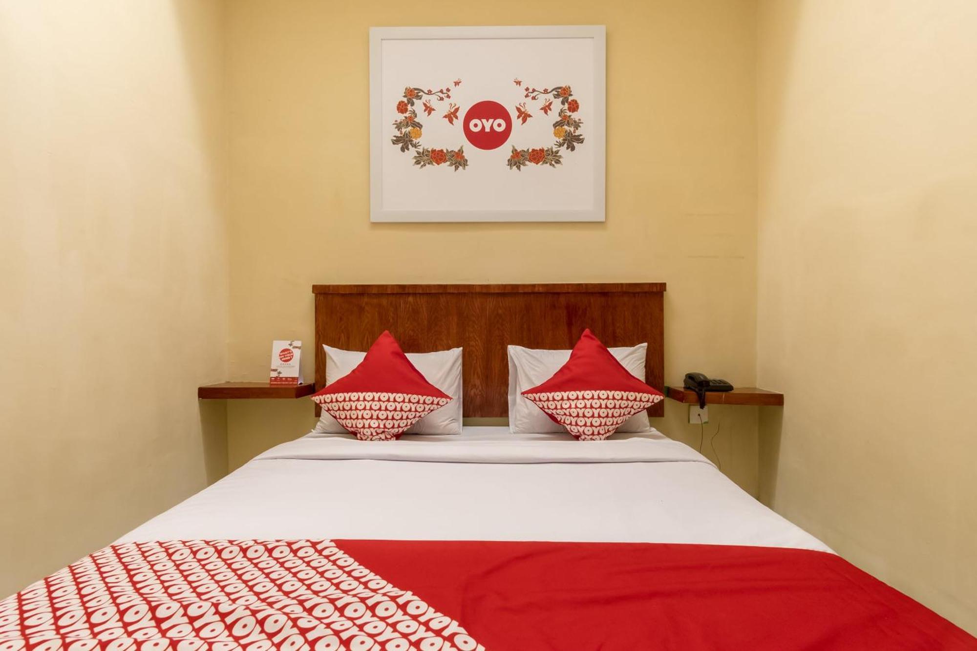 Capital O 615 Residence Puri Hotel Syariah Медан Экстерьер фото