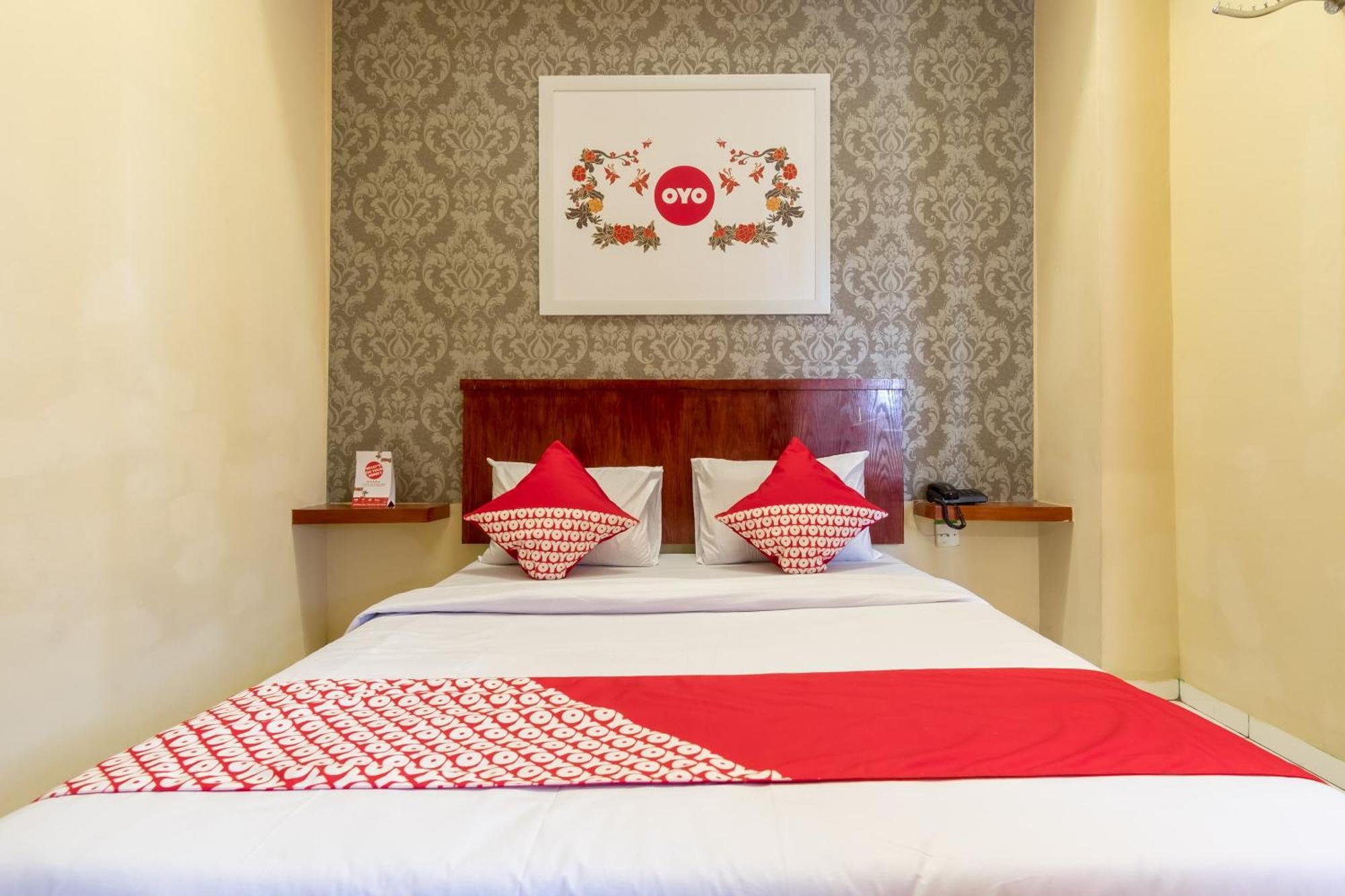 Capital O 615 Residence Puri Hotel Syariah Медан Экстерьер фото