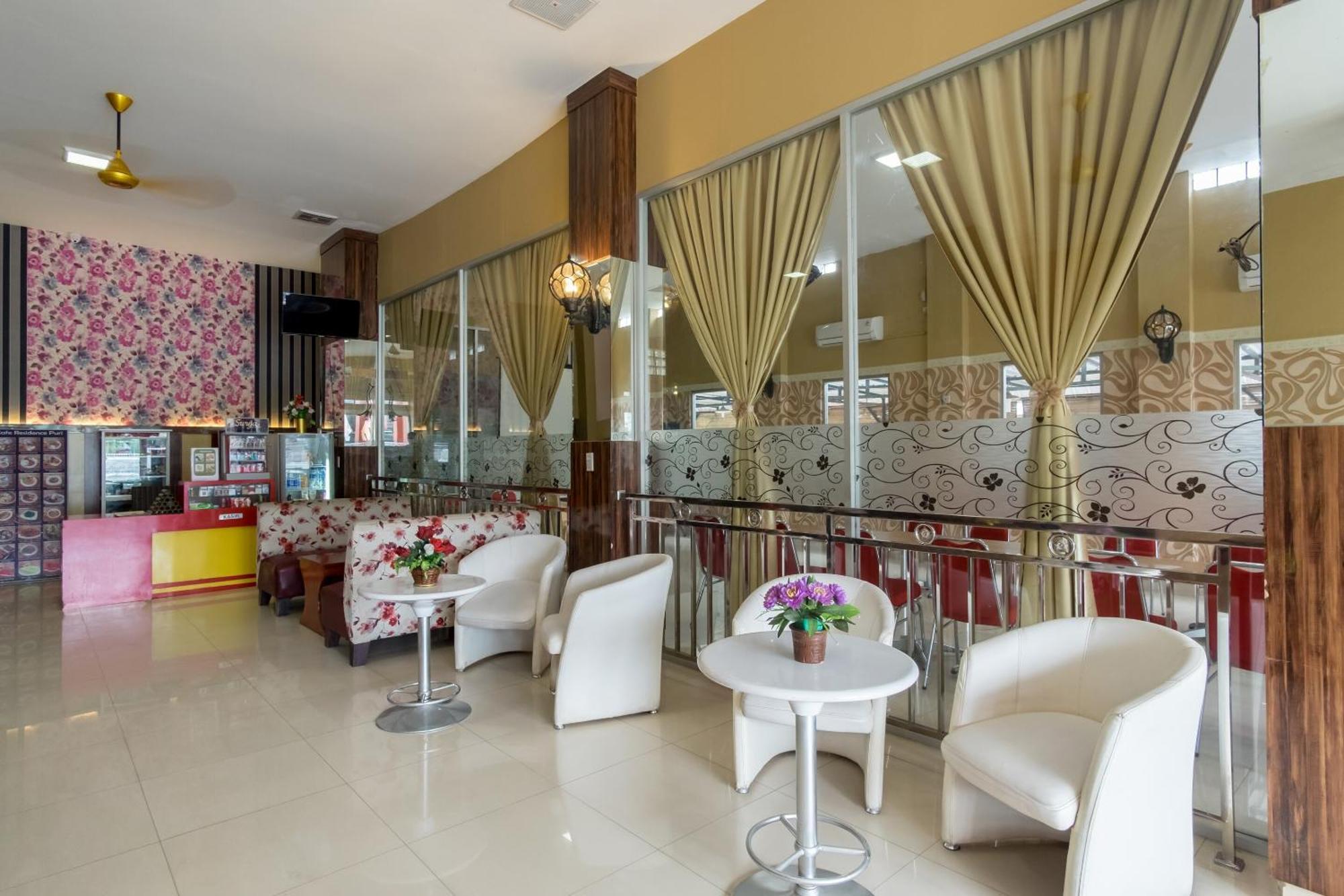 Capital O 615 Residence Puri Hotel Syariah Медан Экстерьер фото